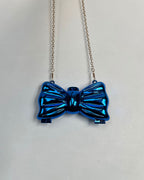 Metallic Bow-Shaped Mini Clutch Bag with Chain Strap