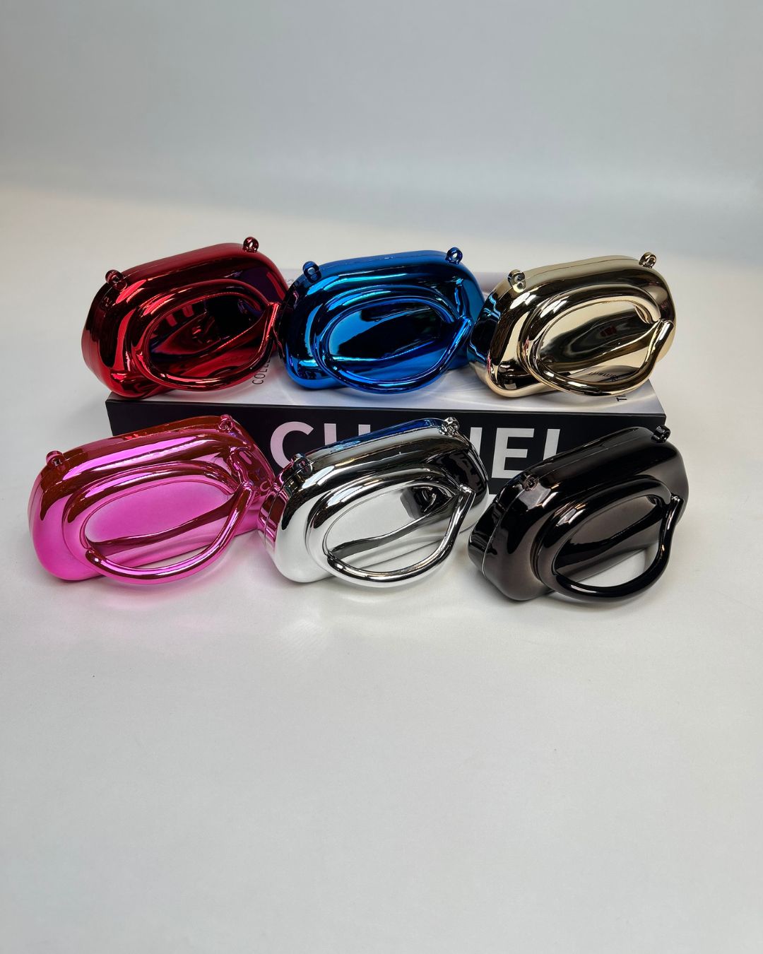 Metallic Ring-Handle Mini Clutch Bag with Chain Strap