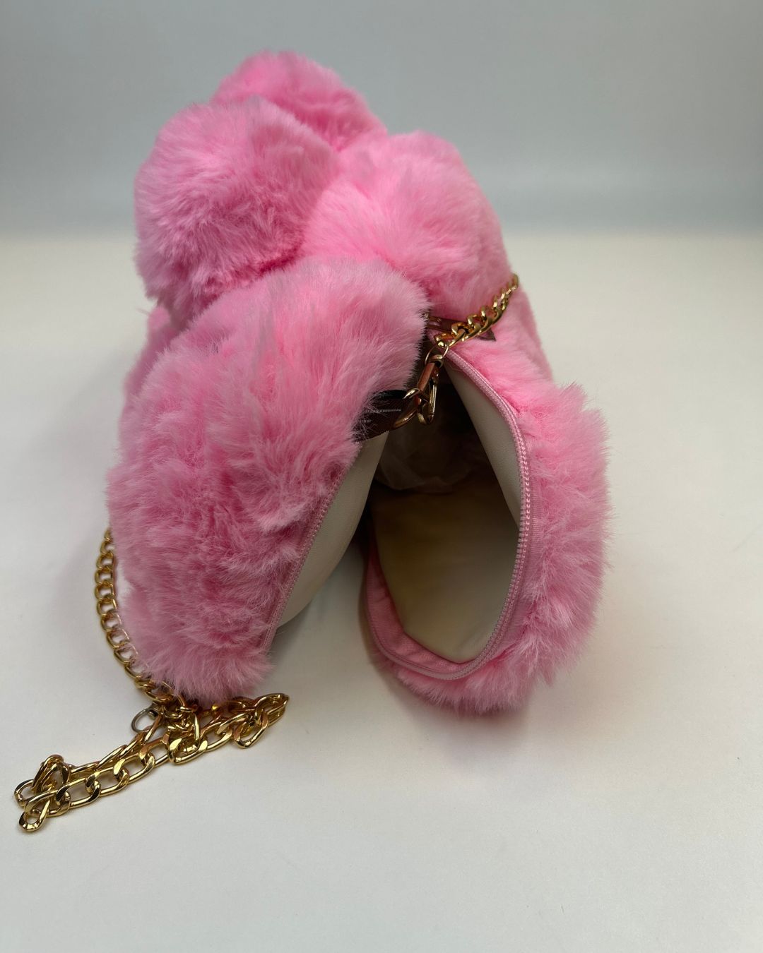 Plush Teddy Bear Mini Crossbody Bag with Gold Chain Strap