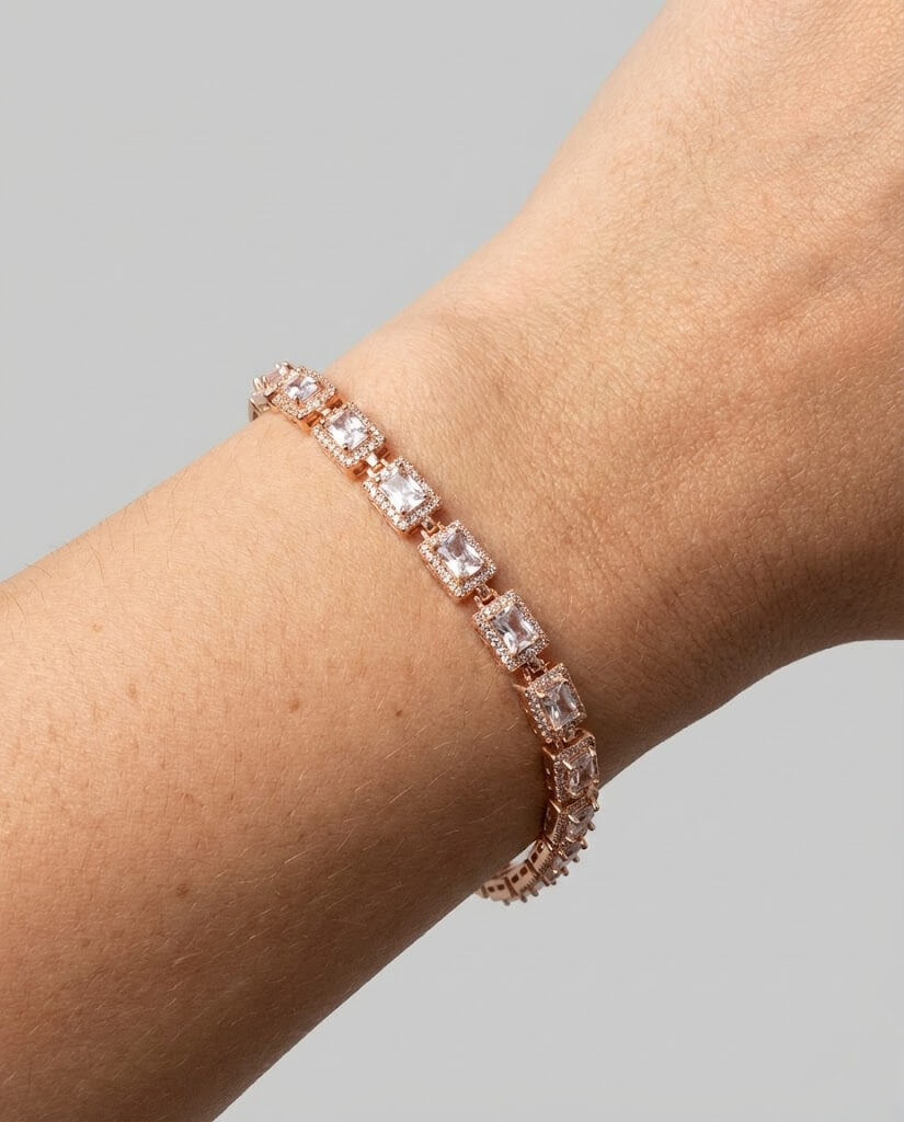 1 Carat Stone Bracelet with White Stones – Silver & Gold Base