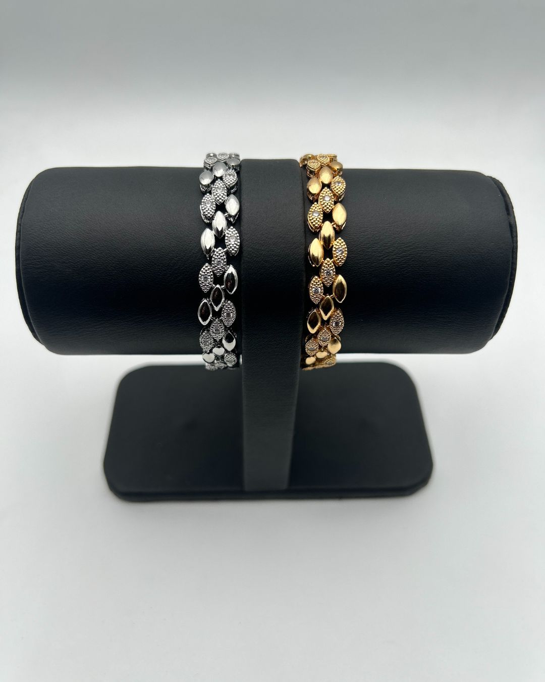 One Carat Style Textured Link Bracelet for Girls (Gold/Silver)