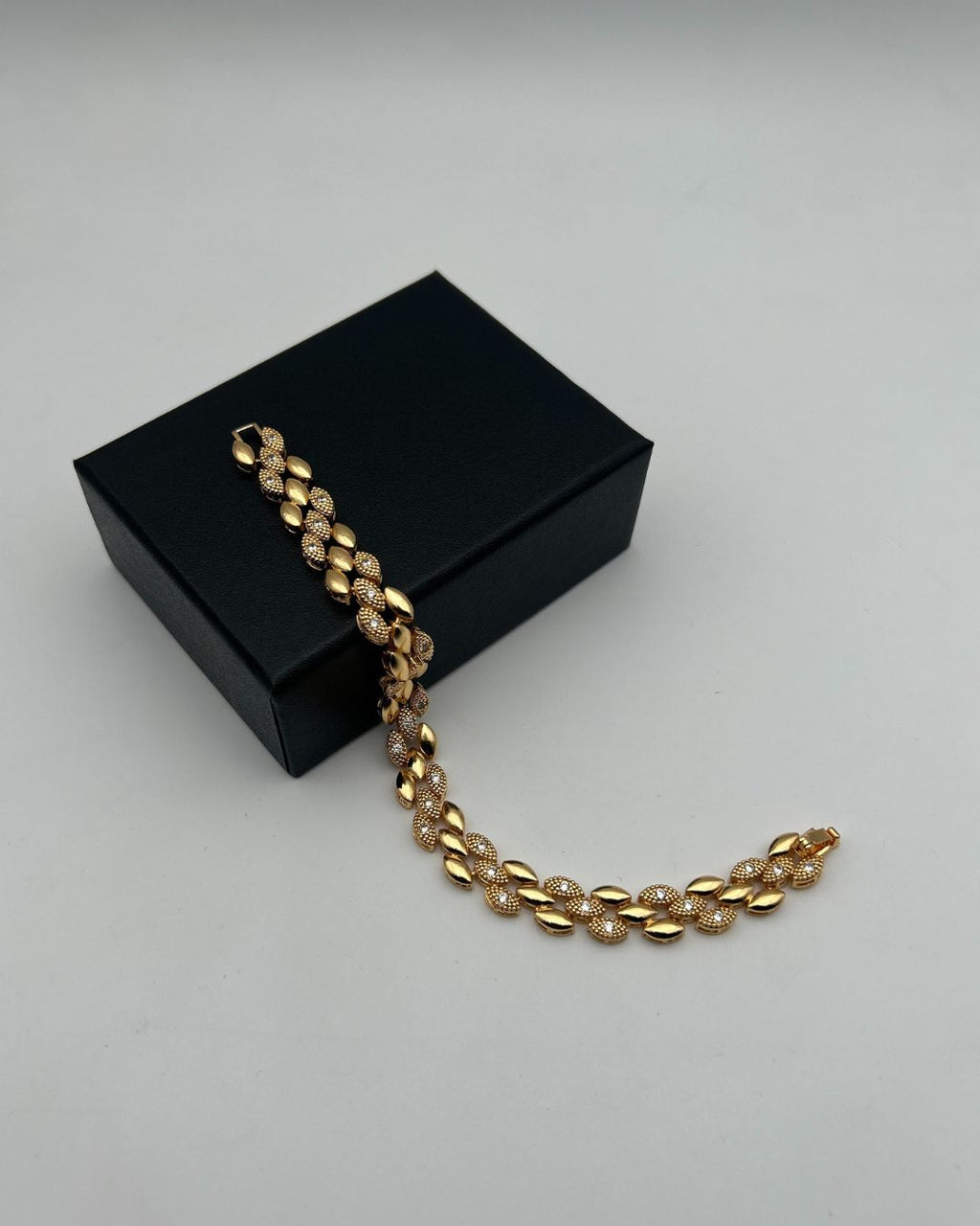 One Carat Style Textured Link Bracelet for Girls (Gold/Silver)