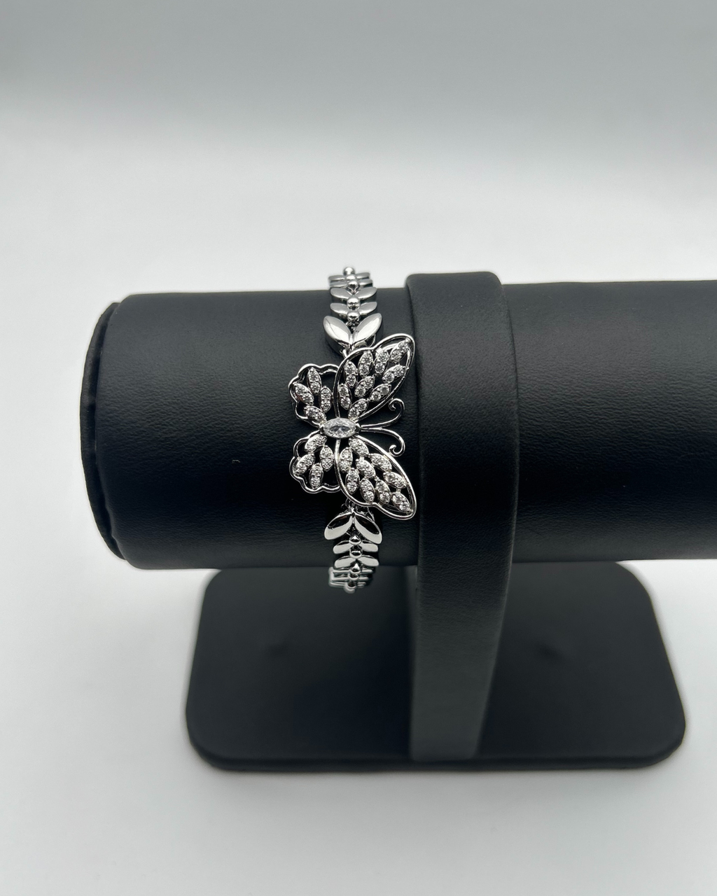 1 Carat Butterfly Stone Bracelet in Silver for Girls