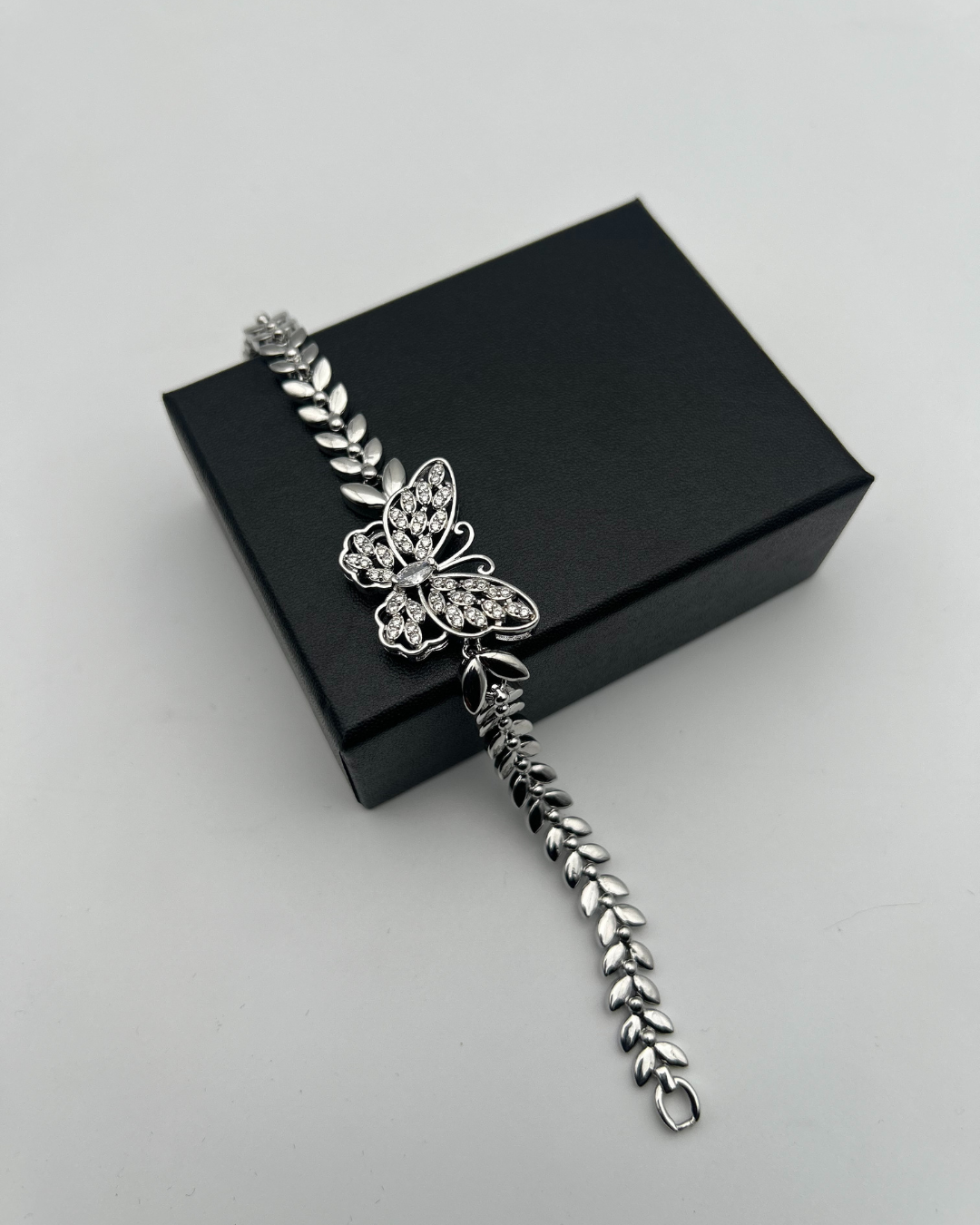 1 Carat Butterfly Stone Bracelet in Silver for Girls