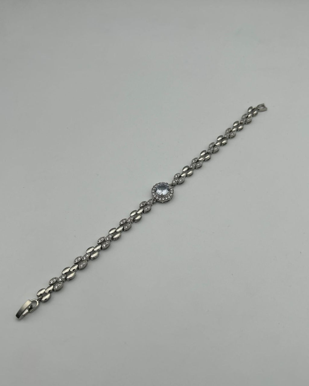 1 Carat Stone Bracelet for Girls | Silver & Gold Color Variants