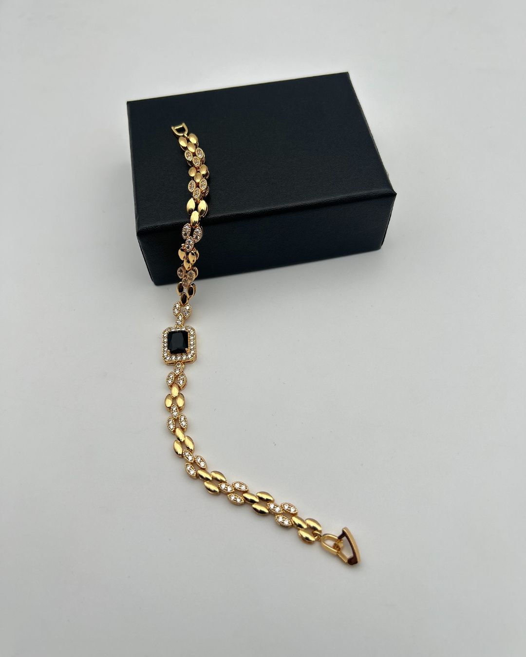 1 Carat Square Stone Bracelet for Girls Party Wear