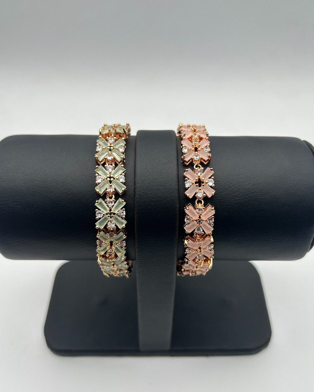 1 Carat Floral Stone Bracelet for Girls - Gold Mint/Pink