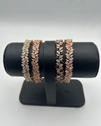 Floral Crystal Link Bracelet in Gold – 1 Carat