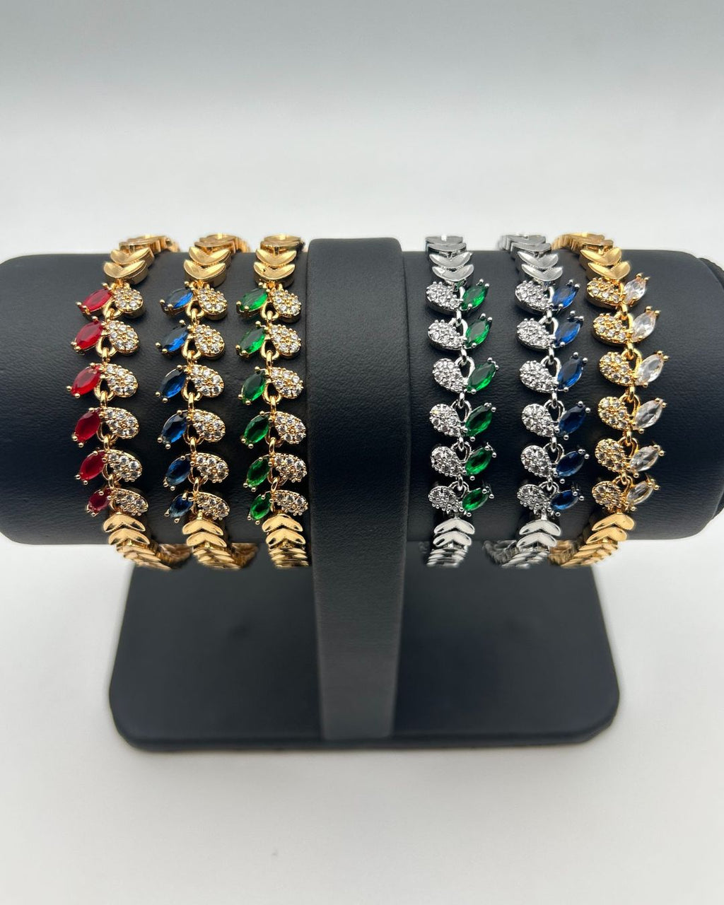 1 Carat Leaf Link Marquise Stone Bracelet for Girls – Gold & Silver