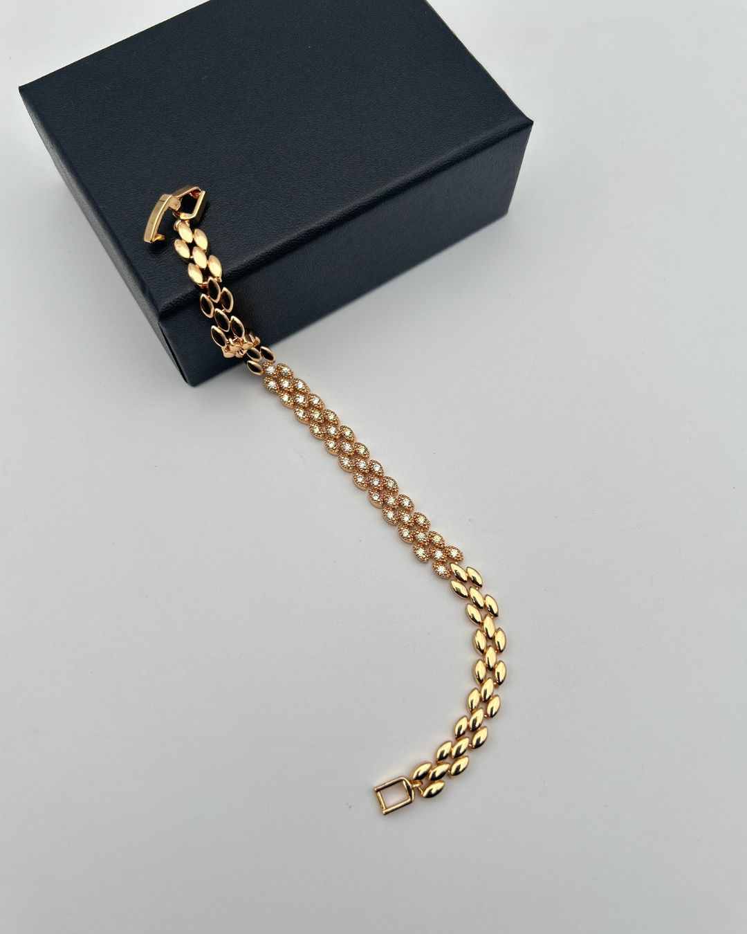 Gold One-Carat Sparkle Chain Bracelet