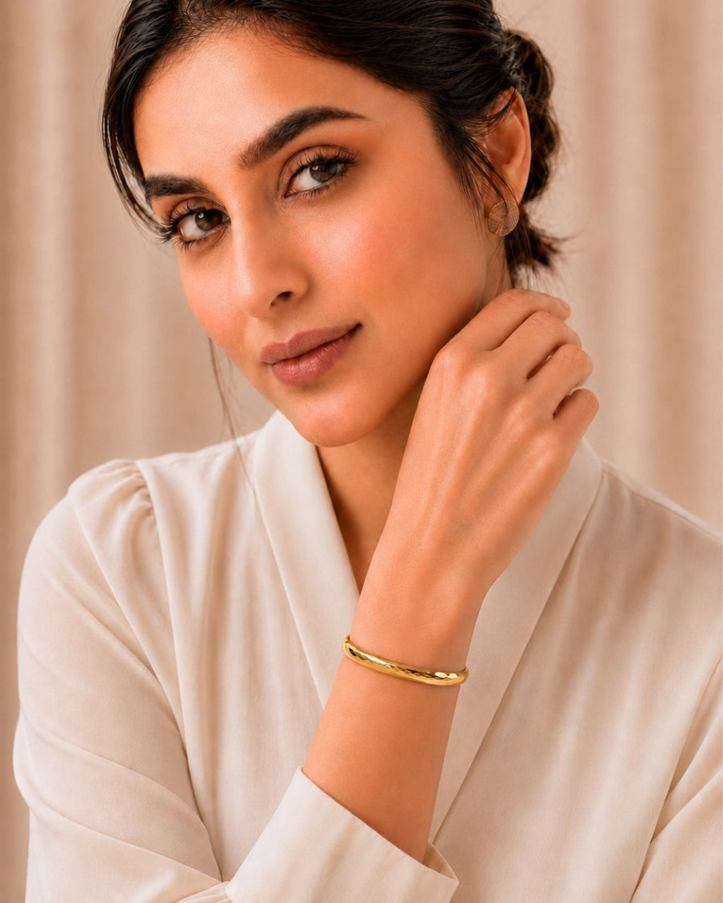 Stainless Steel Gold Minimal Cuff Bracelet