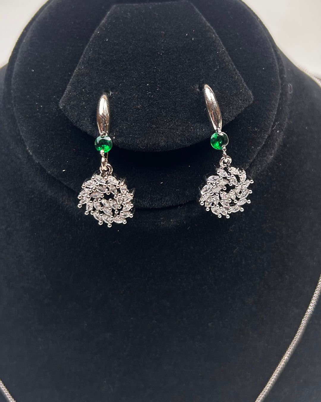 One Carat Floral Drop Locket Set with Earrings