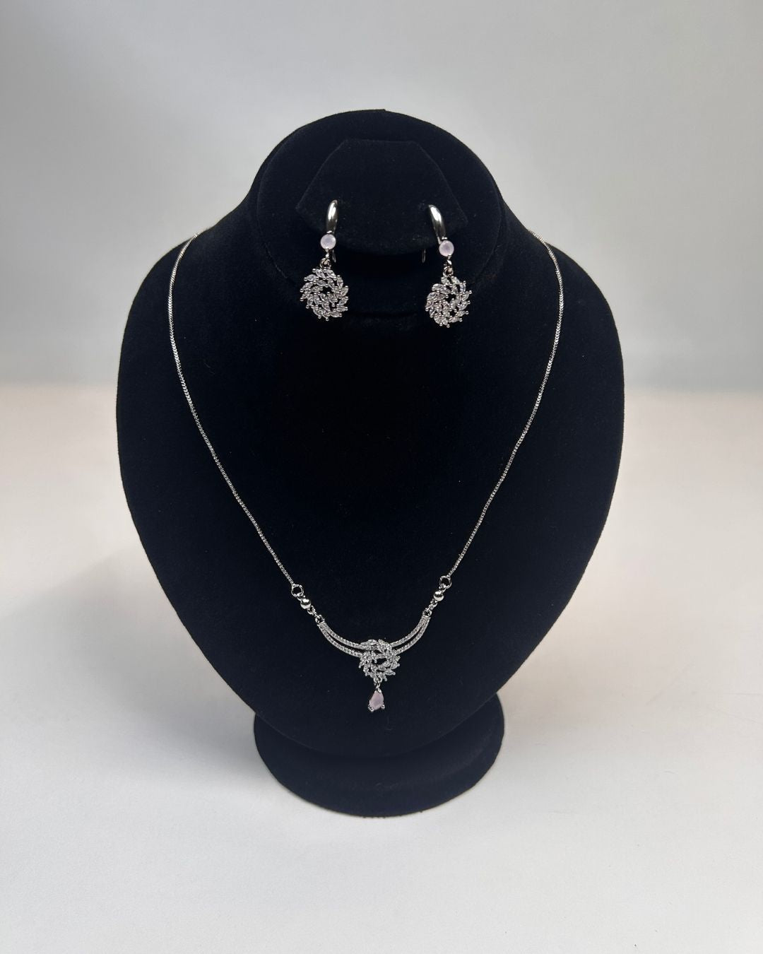 One Carat Floral Drop Locket Set with Earrings