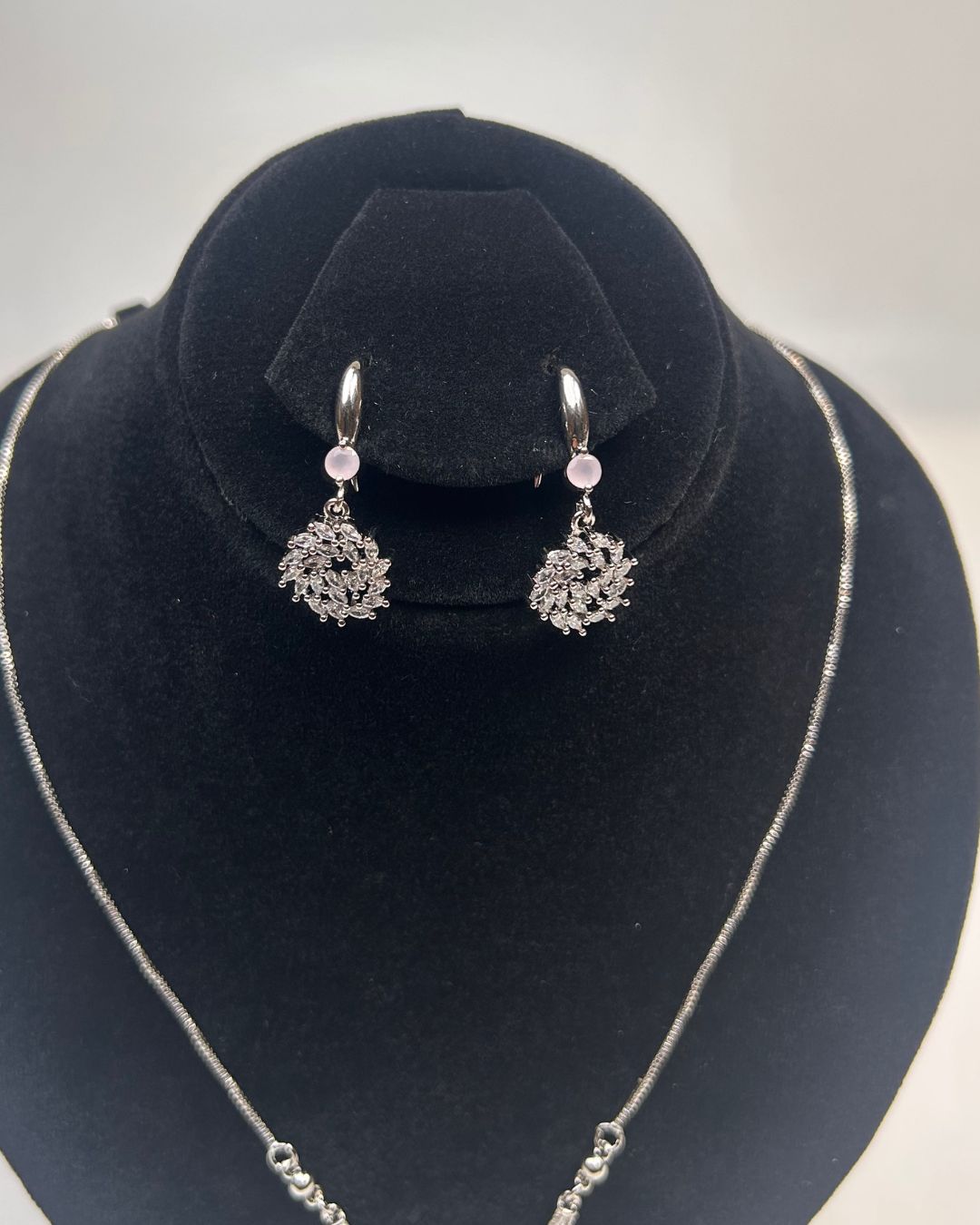 One Carat Floral Drop Locket Set with Earrings