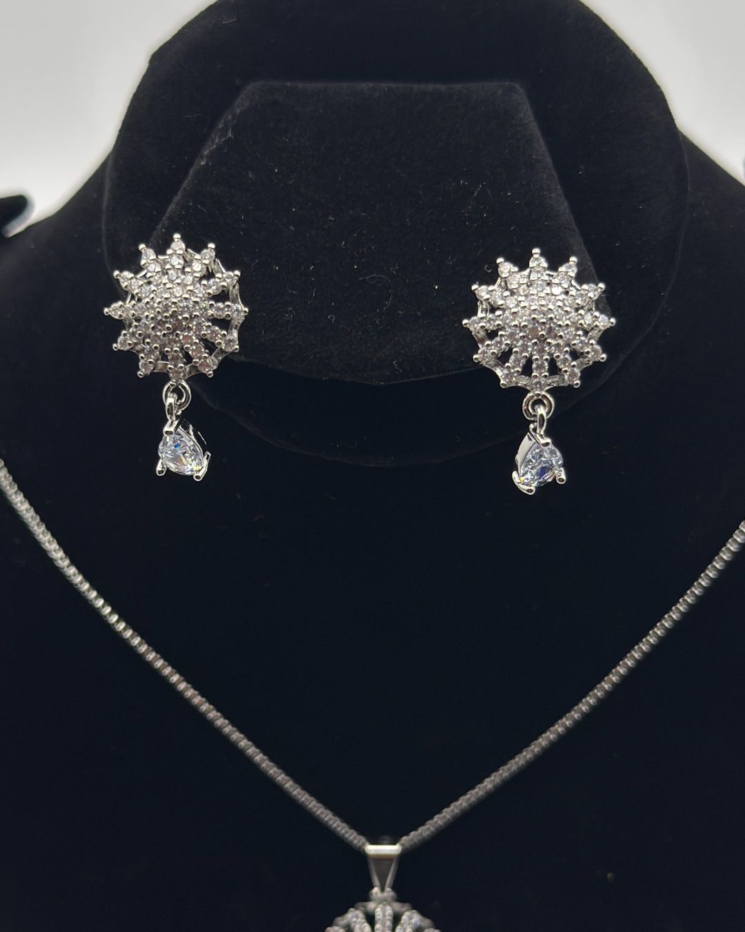 Silver Sunburst Crystal Pendant & Earrings Locket Set