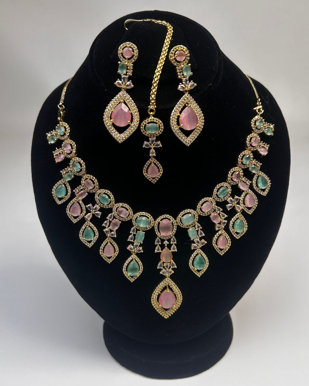 Zircon Drop Party Wear Jewelry Set with Earrings & Tikka