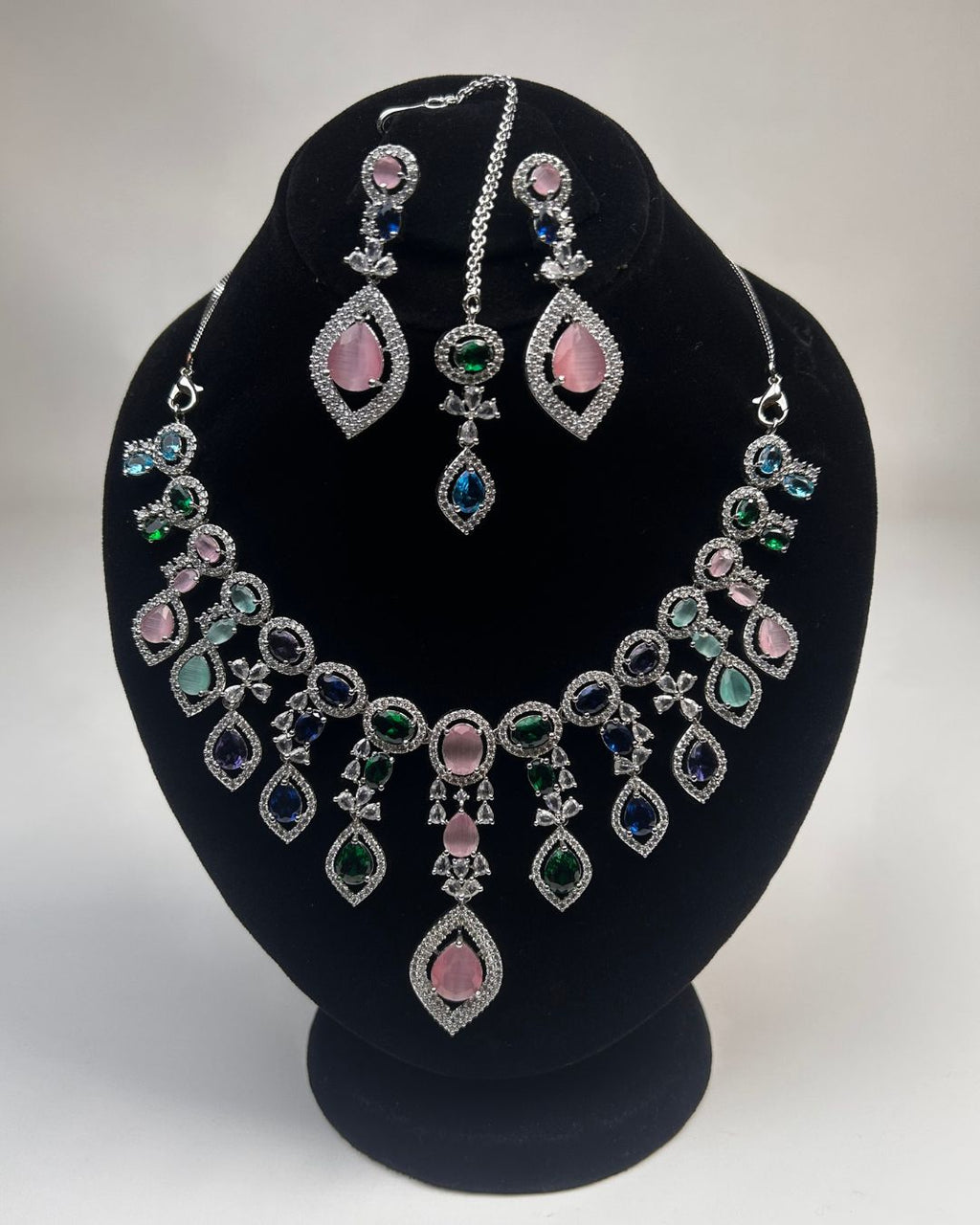 Zircon Drop Party Wear Jewelry Set with Earrings & Tikka