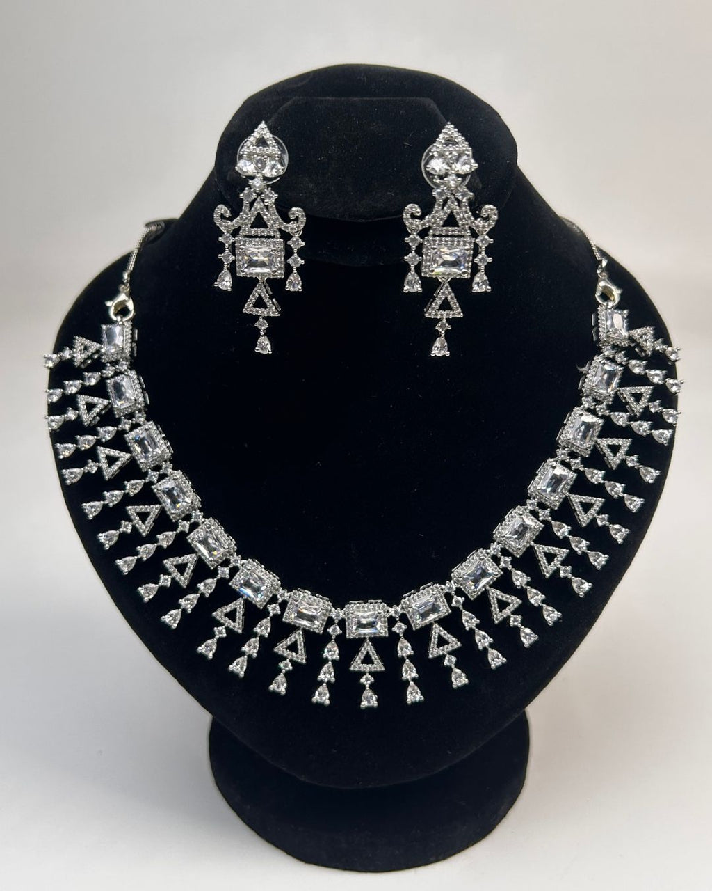 Zircon Tassel Necklace Set With Earrings & Tikka