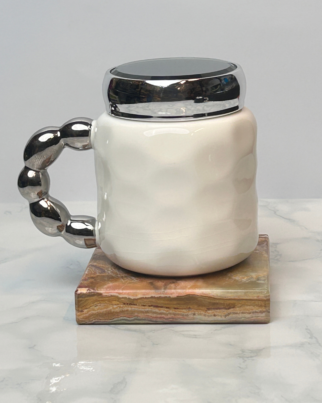 Ceramic Coffee Mug with Lid – Gloss Finish 350ml