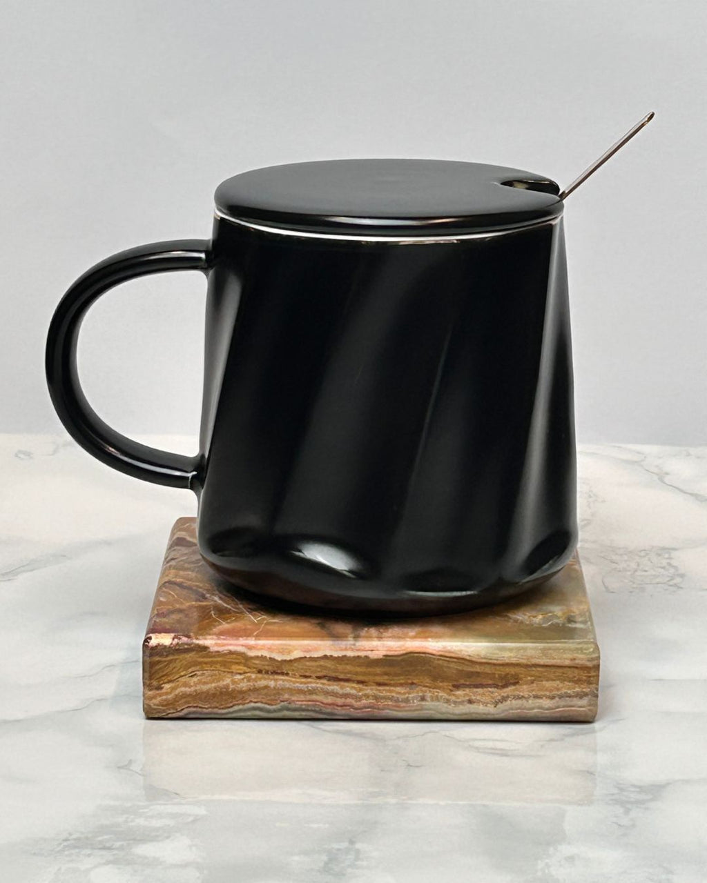 Minimal Text Ceramic Mug with Lid and Spoon – 350ml