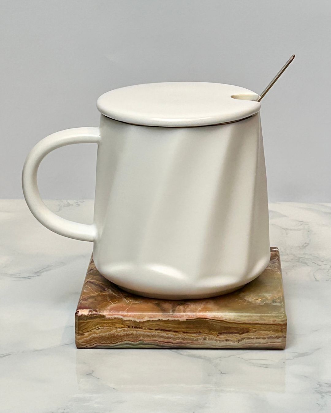 Minimal Text Ceramic Mug with Lid and Spoon – 350ml