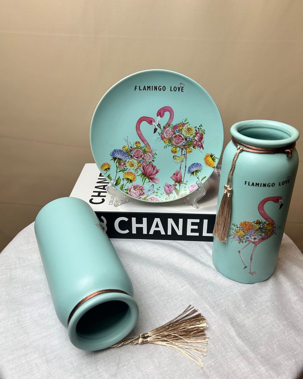 Flamingo Floral Ceramic Decorative Vase with Tassel – Pink & Firozi